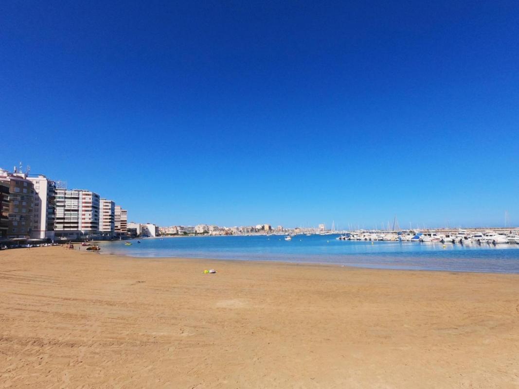 Apartamento En Torrevieja A 50M Playa 외부 사진